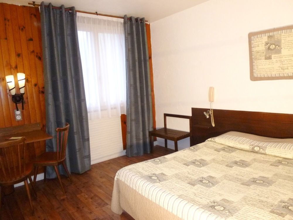 Auberge De Costaroche Albertville Zewnętrze zdjęcie