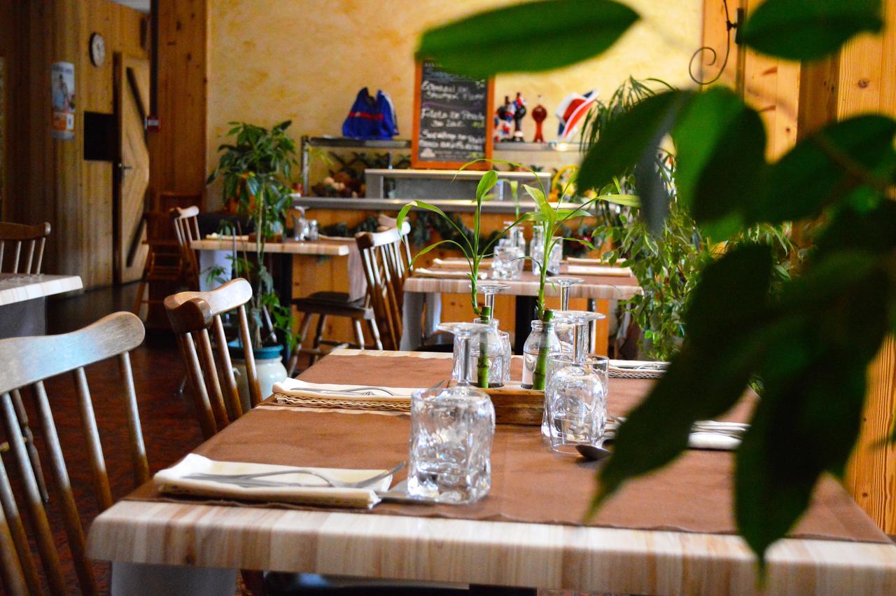 Auberge De Costaroche Albertville Zewnętrze zdjęcie