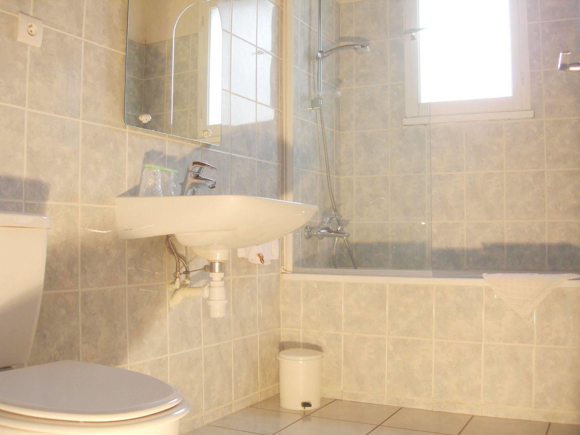 Auberge De Costaroche Albertville Zewnętrze zdjęcie