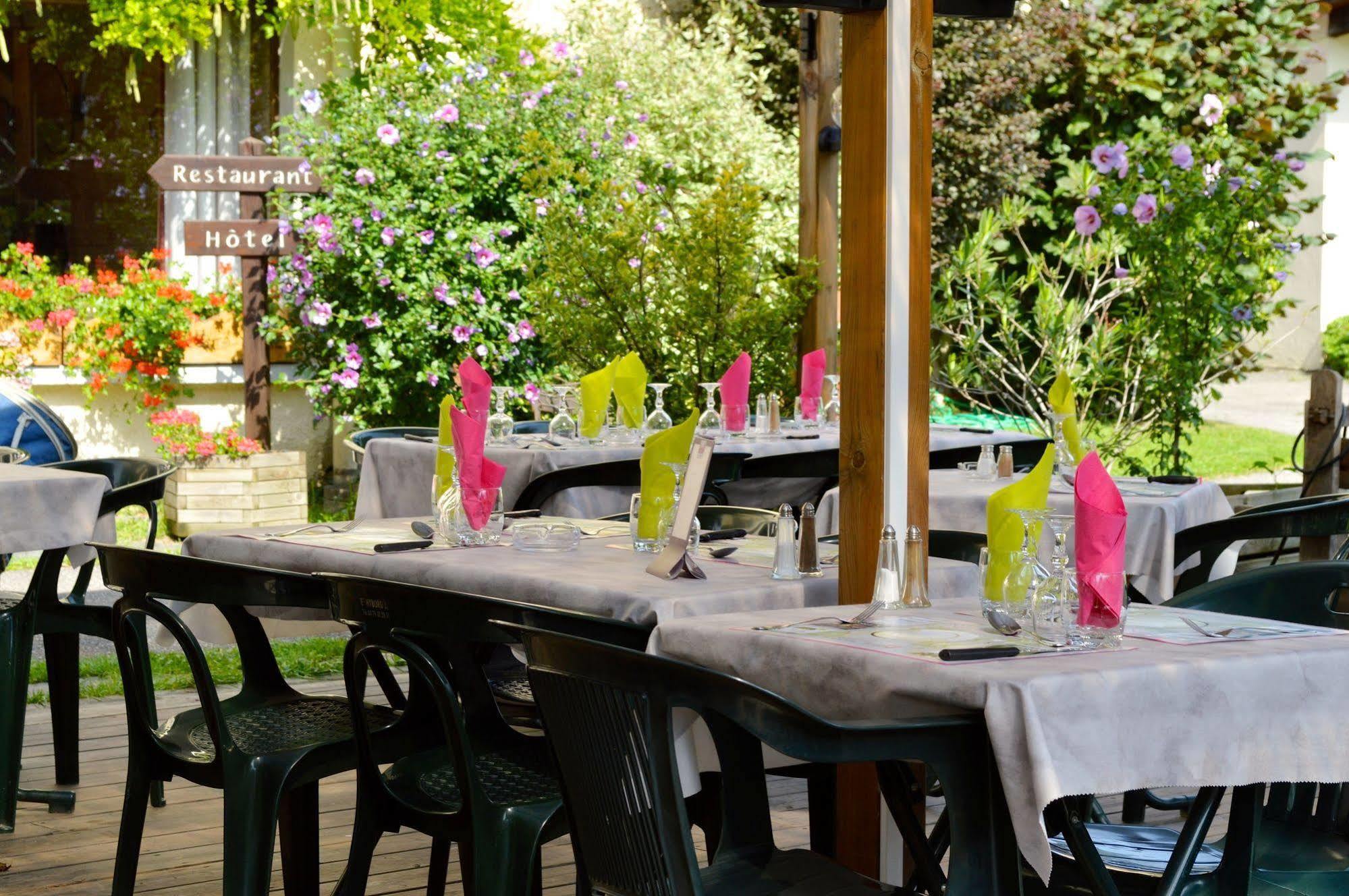 Auberge De Costaroche Albertville Zewnętrze zdjęcie